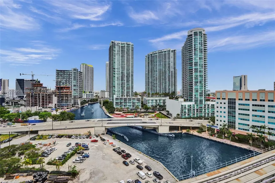 Other - 31 SE 5th St #1505, Miami, FL 33131 photo 11 of 13