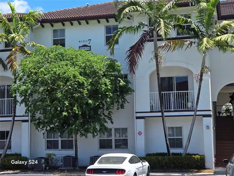 8740 NW 97th Ave #203, Doral, FL 33178