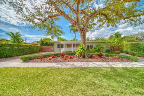 5950 SW 46th St, Miami, FL 33155