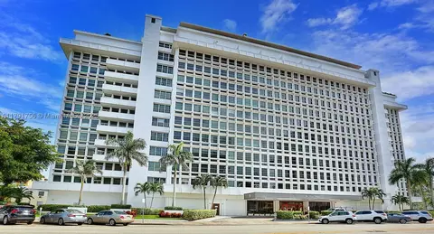 700 Biltmore Way #212, Coral Gables, FL 33134
