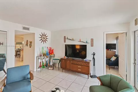 Other - 827 W 79th St, Hialeah, FL 33014 photo 5 of 12