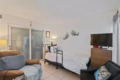 Bedroom - 827 W 79th St, Hialeah, FL 33014 photo 5 of 5