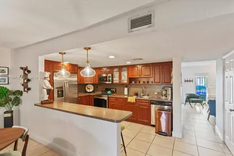 Kitchen - 827 W 79th St, Hialeah, FL 33014 photo 1 of 2