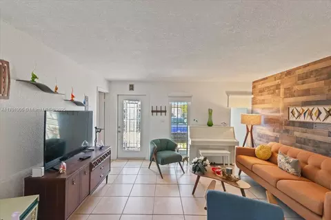 Other - 827 W 79th St, Hialeah, FL 33014 photo 4 of 12