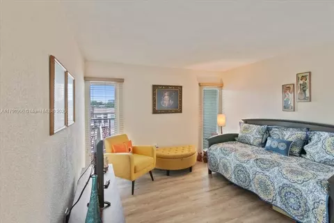Bedroom - 827 W 79th St, Hialeah, FL 33014 photo 4 of 5