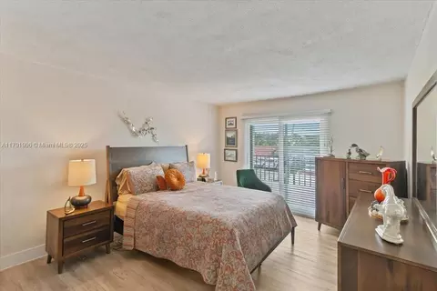 Bedroom - 827 W 79th St, Hialeah, FL 33014 photo 2 of 5