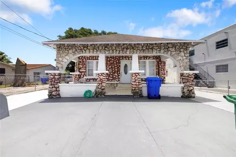 1922 NW 4th St, Miami, FL 33125