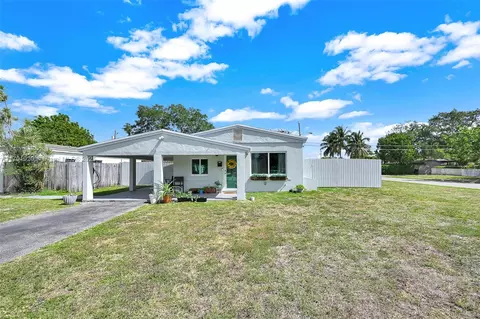1595 NE 174th St, North Miami Beach, FL 33162