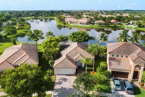 14210 NW 18th Mnr, Pembroke Pines, FL 33028