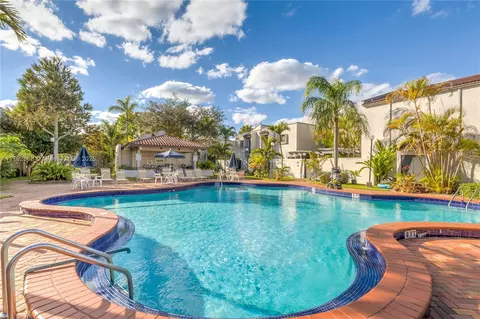 4730 SW 67th Ave #I1, Miami, FL 33155