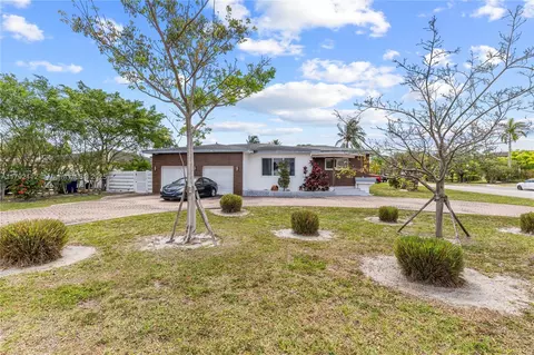 6690 Miramar Pkwy, Miramar, FL 33023