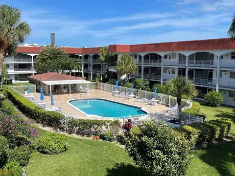 581 Blue Heron Dr #314-B, Hallandale Beach, FL 33009
