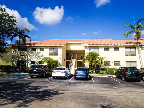 1513 Lake Crystal Dr #B, West Palm Beach, FL 33411