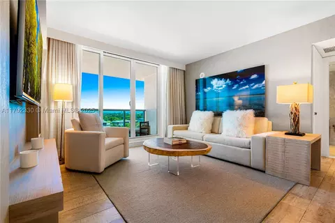 102 24th St #1045, Miami Beach, FL 33139