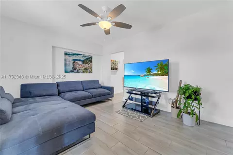 10825 SW 217th St, Miami, FL 33170