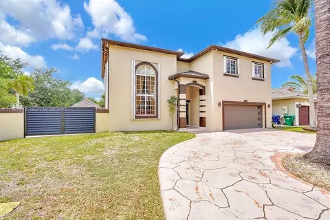 16732 NW 89th Pl, Miami Lakes, FL 33018
