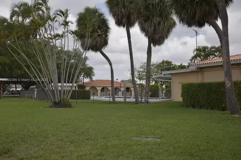 Other - 4701 NW 43rd Ave, Tamarac, FL 33319 photo 11 of 14