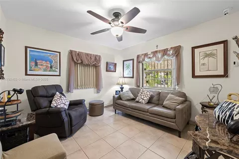 171 Curtiss Dr, Hialeah, FL 33010 photo 13