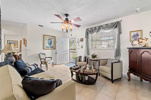 171 Curtiss Dr, Hialeah, FL 33010 photo 9