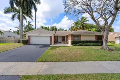 14610 Madison Pl, Davie, FL 33325