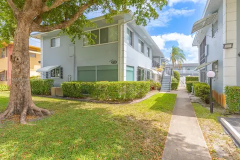 3710 Harrison St #1, Hollywood, FL 33021