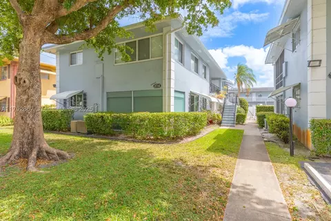 3710 Harrison St #1, Hollywood, FL 33021