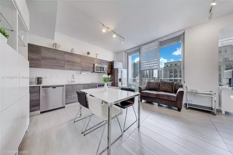 151 SE 1st St #1706, Miami, FL 33131