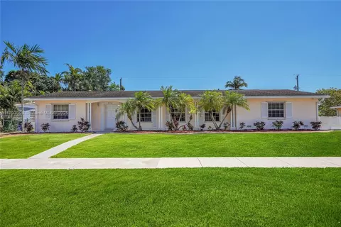 9750 SW 159th St, Miami, FL 33157
