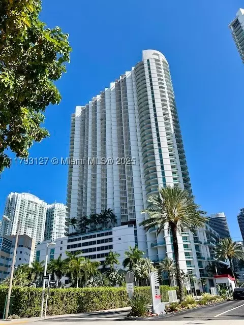 350 S Miami Ave #3707, Miami, FL 33130