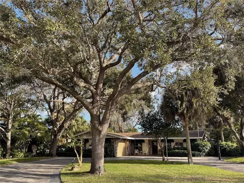 9030 Ridgeland Dr, Cutler Bay, FL 33157