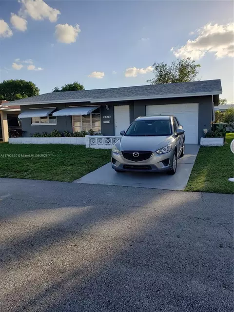 4812 NW 49th Pl, Tamarac, FL 33319