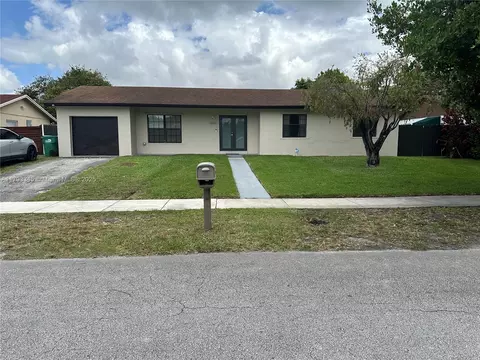 11015 SW 158th Ter, Miami, FL 33157