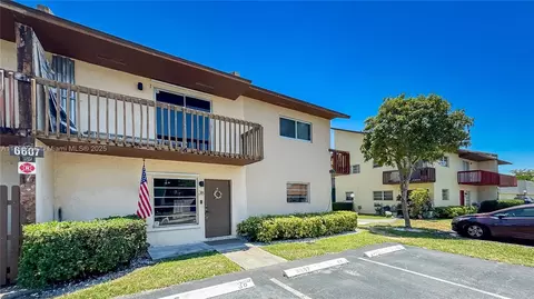 6607 Winfield Blvd #A-38, Margate, FL 33063