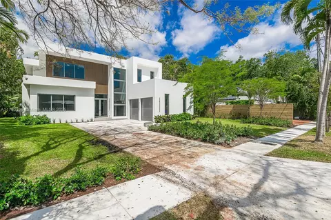 2730 SW 17th Ave, Miami, FL 33133