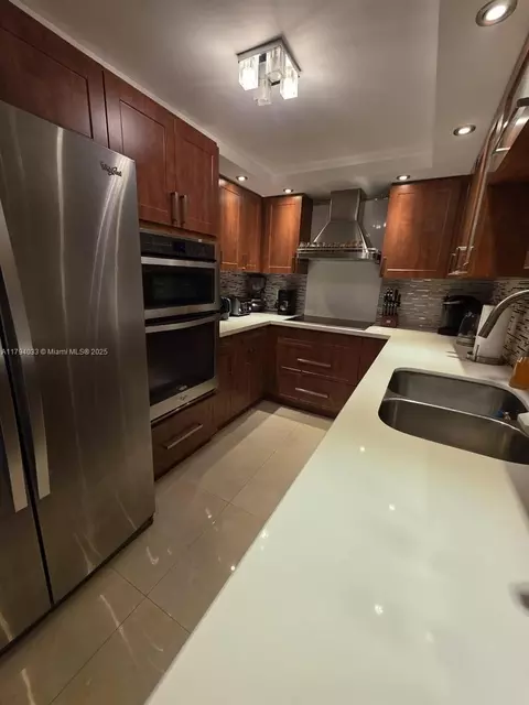 Kitchen - 9225 Collins Ave #1409, Surfside, FL 33154 photo 1 of 4