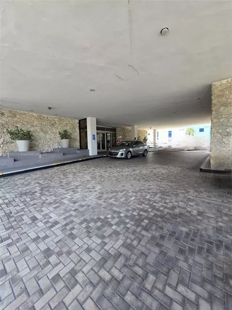 Exterior - 9225 Collins Ave #1409, Surfside, FL 33154 photo 3 of 3