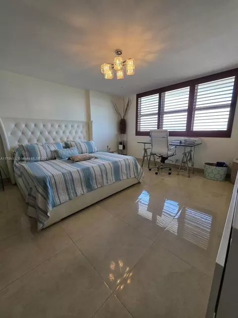 Bedroom - 9225 Collins Ave #1409, Surfside, FL 33154 photo 4 of 5
