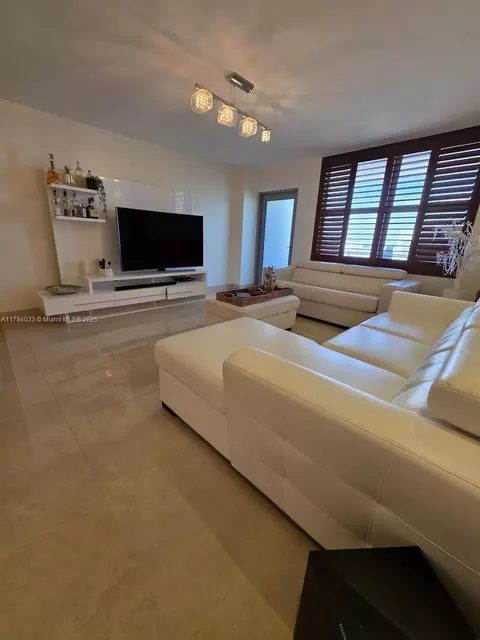 Living - 9225 Collins Ave #1409, Surfside, FL 33154 photo 2 of 4