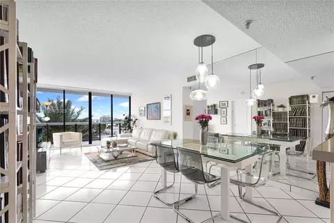 Dining - 9455 Collins Ave #603, Surfside, FL 33154 photo 1 of 3