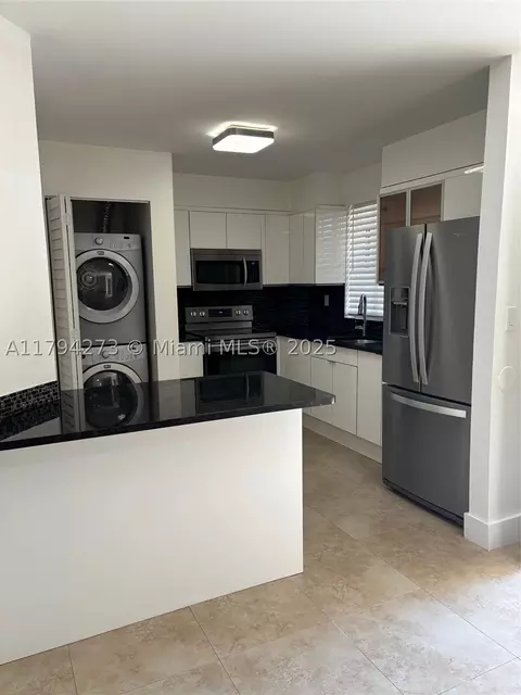 6195 NW 186th St #116, Hialeah, FL 33015