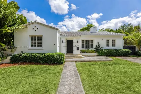712 NE 72nd St, Miami, FL 33138