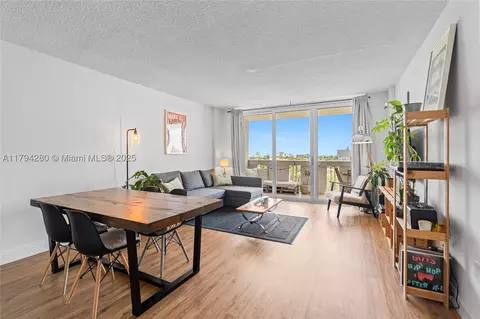 800 West Ave #926, Miami Beach, FL 33139