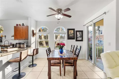 10012 NW 7 St #107, Miami, FL 33172
