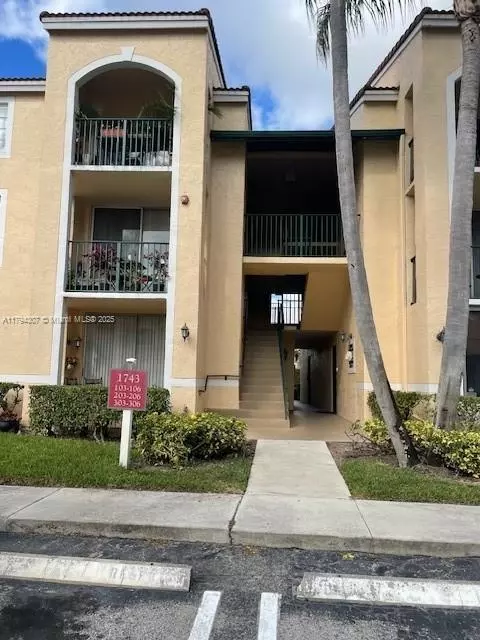 1743 Village Blvd #104, West Palm Beach, FL 33409