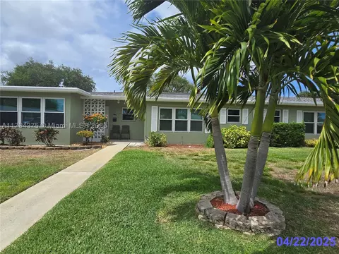 135 High Point Blvd #B, Boynton Beach, FL 33435
