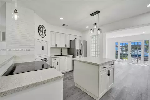 4611 SW 34th Ave, Fort Lauderdale, FL 33312