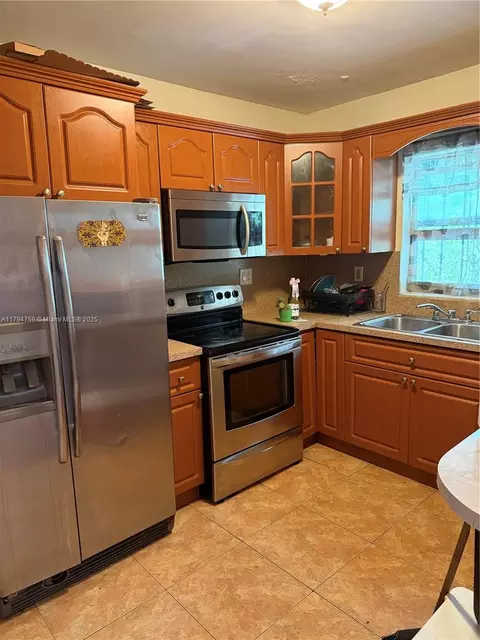 1111 NW 19th Ave #304, Miami, FL 33125