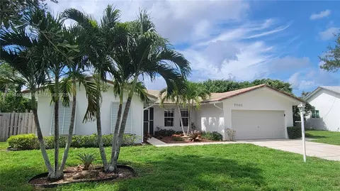 7640 NW 6th Ct, Plantation, FL 33324