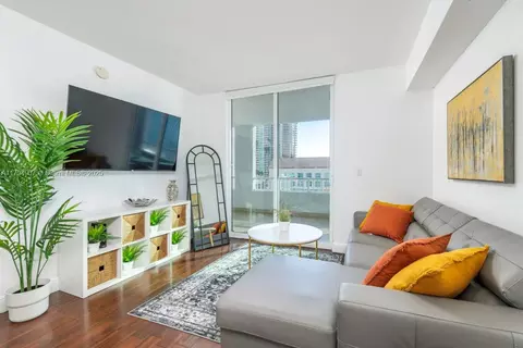170 SE 14th St #1905, Miami, FL 33131