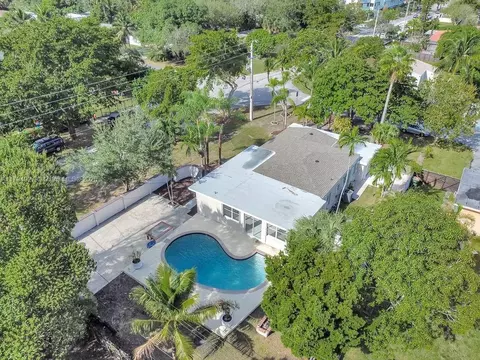 12135 NE 10th Ave, North Miami, FL 33161